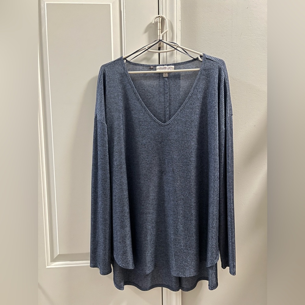 Jennifer Lopez blue shirt